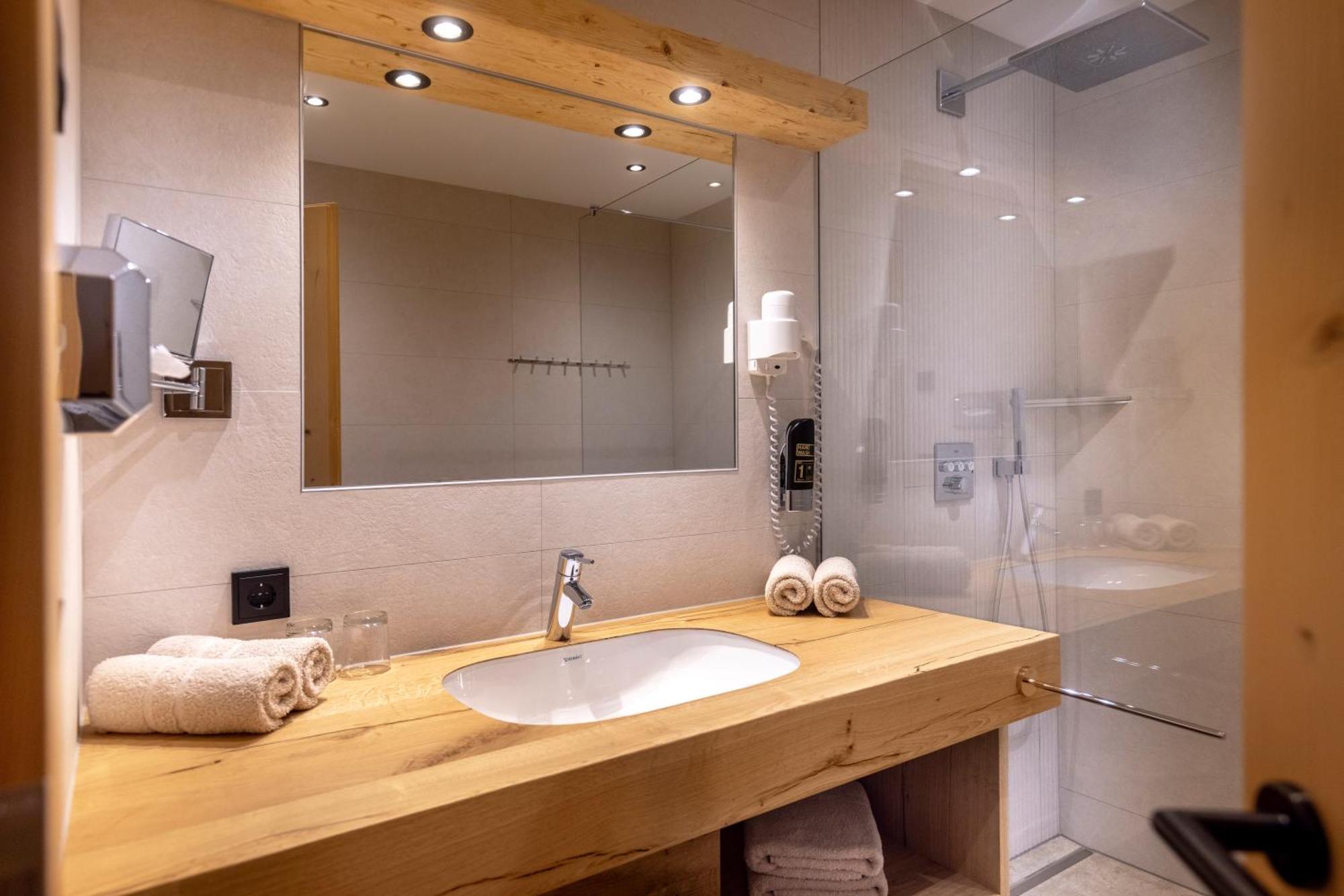 Gamsalm Aparthotel Kals am Grossglockner Bagian luar foto
